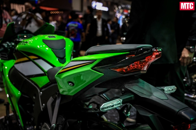 Cận cảnh kawasaki zx-10r 2025 vừa ra mắt - bình cũ rượu mới tại bims 2025 - 21