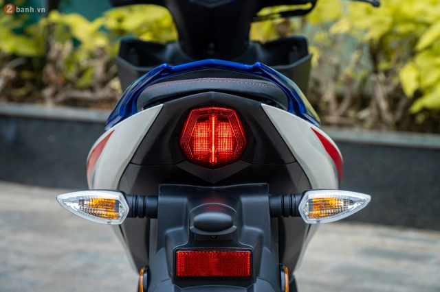 Cận cảnh yamaha y135lc fi 5mro malaysia edition vừa về nước ta với số lượng chỉ 2 chiếc - 29