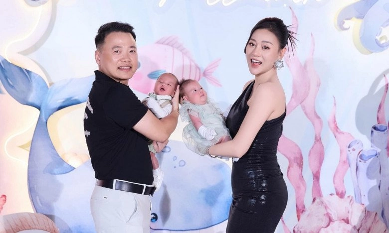 Phương oanh khoe một ngày chăm con shark bình ở khu nhà giàu đúng chuẩn phu nhân đại gia bị soi điểm lạ ở bàn tay - 1