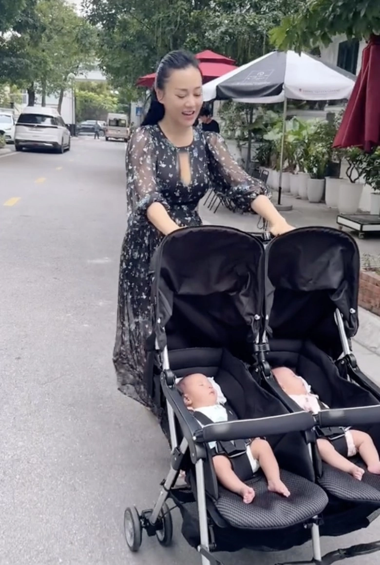 Phương oanh khoe một ngày chăm con shark bình ở khu nhà giàu đúng chuẩn phu nhân đại gia bị soi điểm lạ ở bàn tay - 3