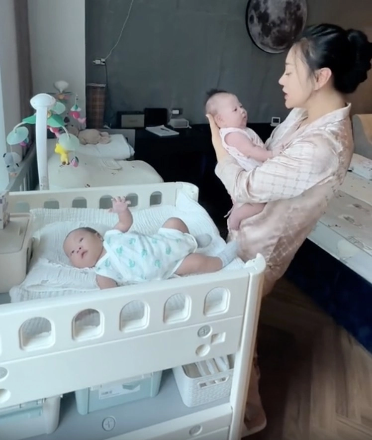Phương oanh khoe một ngày chăm con shark bình ở khu nhà giàu đúng chuẩn phu nhân đại gia bị soi điểm lạ ở bàn tay - 6