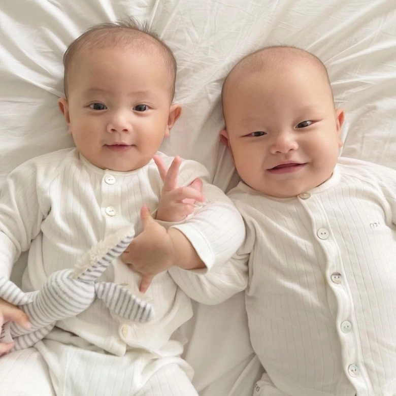 Cặp sinh đôi nhà phương oanh shark bình hóa ra là cây hài dự nhập hội cùng cặp sinh đôi nhà hà hồ kim lý - 14