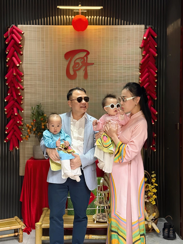 Cặp song sinh mới hơn 8 tháng shark bình - phương oanh đã muốn có thêm con - 2