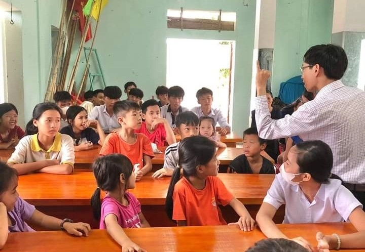 Câu hỏi của nữ sinh lớp 7 về xâm hại tình dục khiến chuyên gia đứng hình - 1