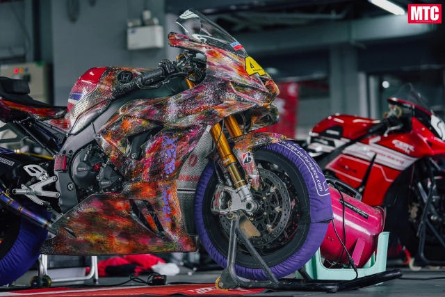 Cbr1000rr-r độ dàn áo kì dị nhất mà tôi từng thấy - 29