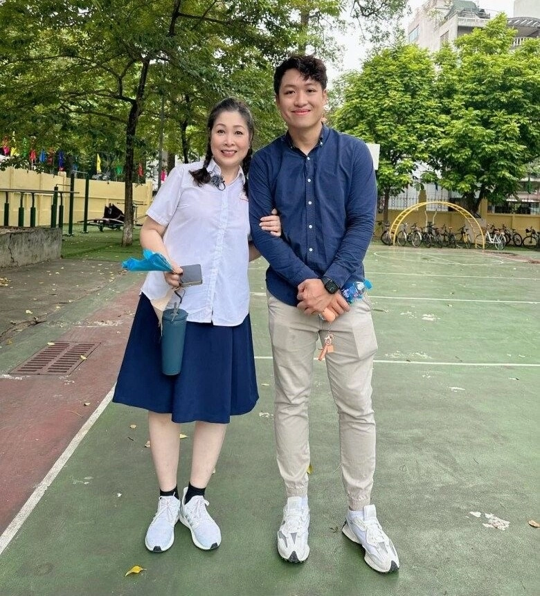 Chàng rể được quyền linh chấm cho lọ lem là du học sinh mỹ cao 1m83 được bố mẹ nuôi dạy để về việt nam làm phó giám đốc - 8