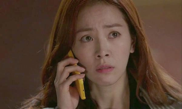 Cháu gái khóc lóc kể có người theo dõi con bà nghe xong hoảng loạn biết sự thật mới vỡ lẽ - 2
