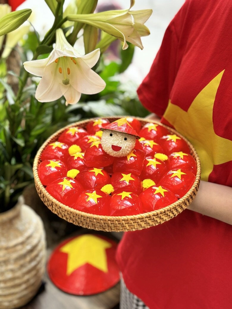Chị em chia sẻ loạt bánh các món ăn đẹp hoa mắt ngập tràn không khí yêu nước mừng ngại đại lễ 30-4 - 1