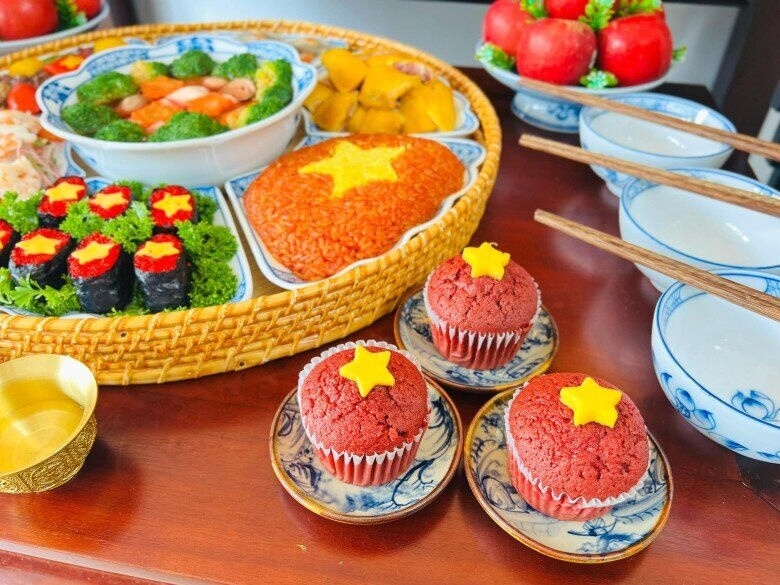 Chị em chia sẻ loạt bánh các món ăn đẹp hoa mắt ngập tràn không khí yêu nước mừng ngại đại lễ 30-4 - 11