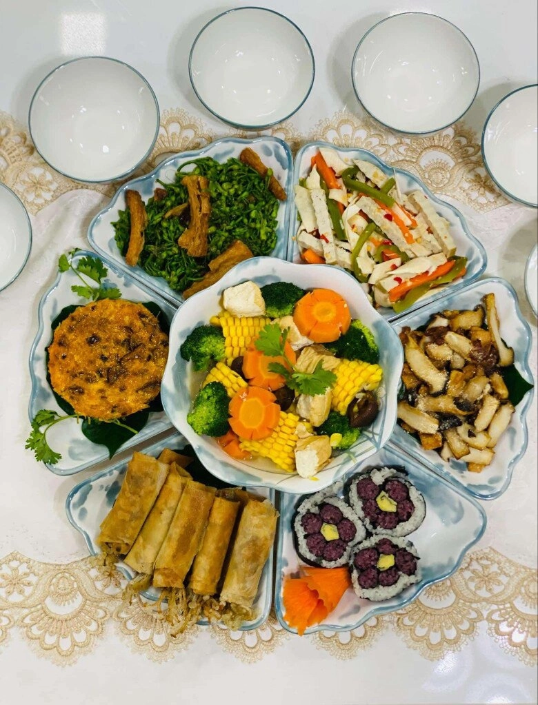 Chị em chia sẻ mâm cỗ cúng rằm tháng giêng đẹp lung linh ngập tràn mạng xã hội - 12