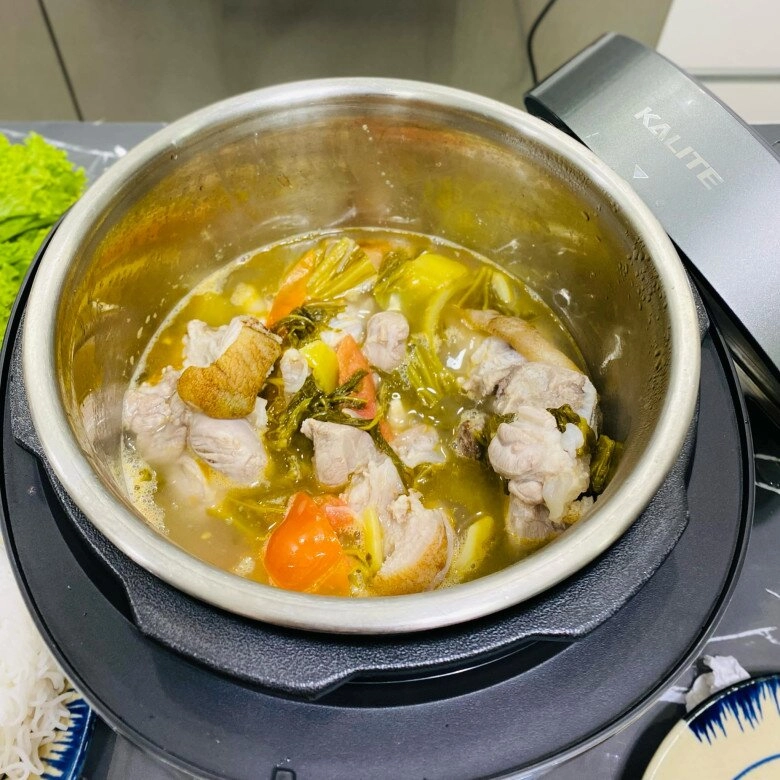 Chỉ một thay đổi nhỏ bún chân giò trở thành món ăn mới lạ ai cũng muốn thử - 7