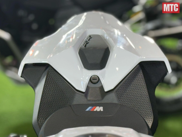 Chi tiết cá voi sát thủ s1000rr 2025 lần đầu ra mắt thị trường thái lan - 8