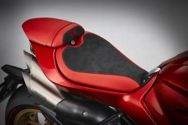 Chi tiết mv agusta superveloce 1000 serie oro 2025 được tiết lộ - 18