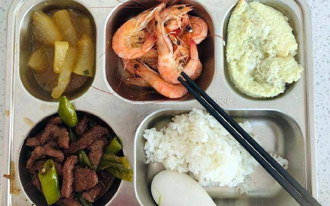 Cho con học mầm non singapore mẹ việt ngỡ ngàng khi nhìn cơm trưa ở trường - 14