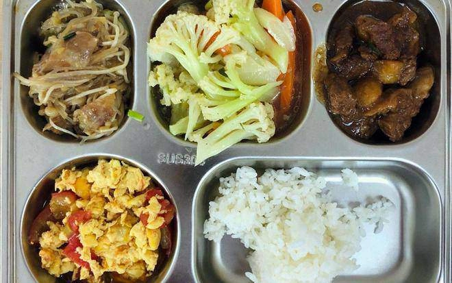 Cho con học mầm non singapore mẹ việt ngỡ ngàng khi nhìn cơm trưa ở trường - 15