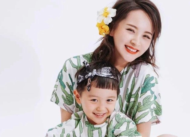 Cho con học trường quốc tế nhiều sao showbiz câm nín đi họp phụ huynh vì xung quanh bố mẹ khác bé khác toàn nói tiếng anh - 2