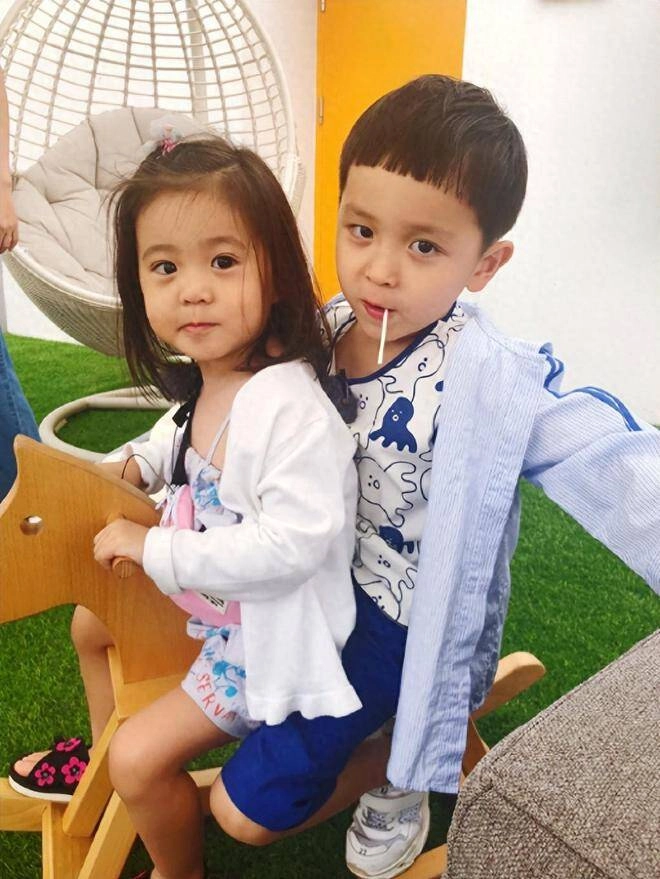 Cho con học trường quốc tế nhiều sao showbiz câm nín đi họp phụ huynh vì xung quanh bố mẹ khác bé khác toàn nói tiếng anh - 4