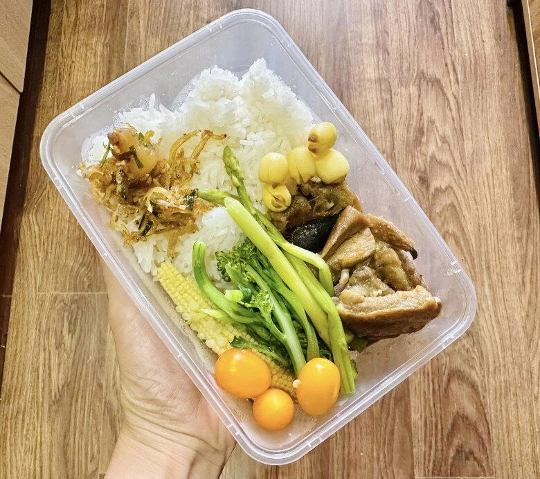 Chồng bác sĩ trêu đùa trông như bầu 7 tháng nữ ca sĩ vietnam idol quyết nấu ăn giảm cân ngon mà siêu đẹp - 8