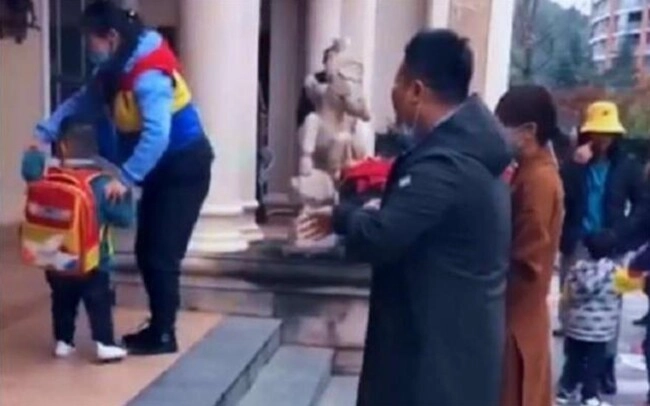 Chồng luôn nghi ngờ đứa trẻ không phải con ruột vợ thú nhận sự thật cái kết khiếnai cũng bật cười - 8