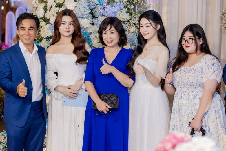Chung khung hình với lọ lem nhà quyền linh con gái nsnd hồng vân bị so sánh ngoại hình ai cũng nói đẹp hệt mẹ ngày xưa - 5