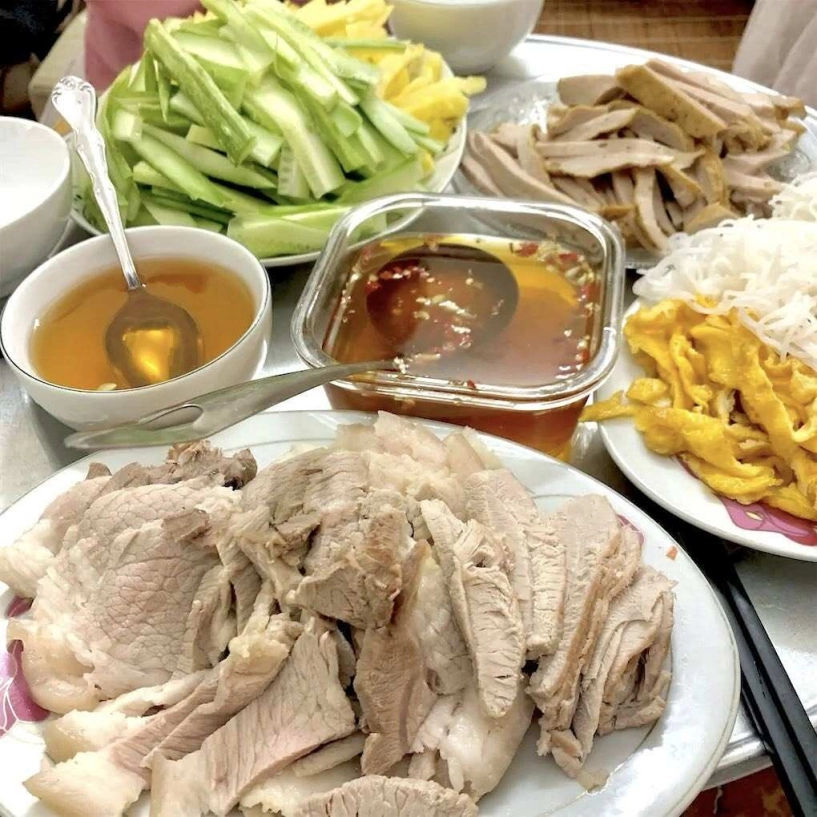 Cô nàng sinh viên đi học xa nhà ngày nào cũng vào bếp 2 bữa biết nấu ăn nhờ bố - 7