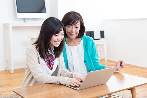 Con gái báo điểm thi đại học chỉ đạt mức trung bình tôi không buồn mà ngược lại còn thấy rất vui - 1