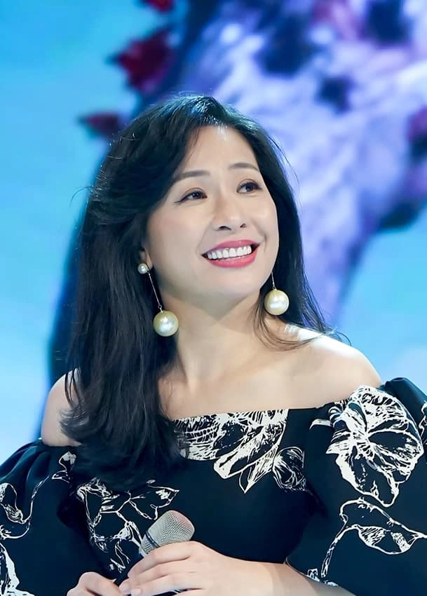 Con gái ca sĩ thùy dung xinh như hoa hậu nhưng quyết không theo nghệ thuật đam mê kinh doanh và có thu nhập khủng - 5