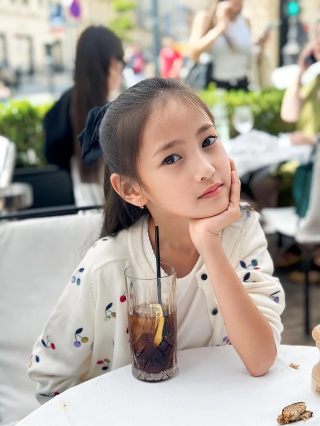 Con gái của các nàng hậu việt thừa hưởng nét đẹp từ mẹ ra dáng tiểu mỹ nhân - 11