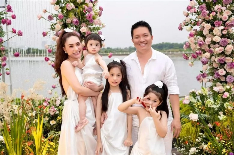 Con gái đoàn di băng mắc hội chứng hiếm cộng đồng mạng xôn xao chắc nhà giàu mới bị - 5