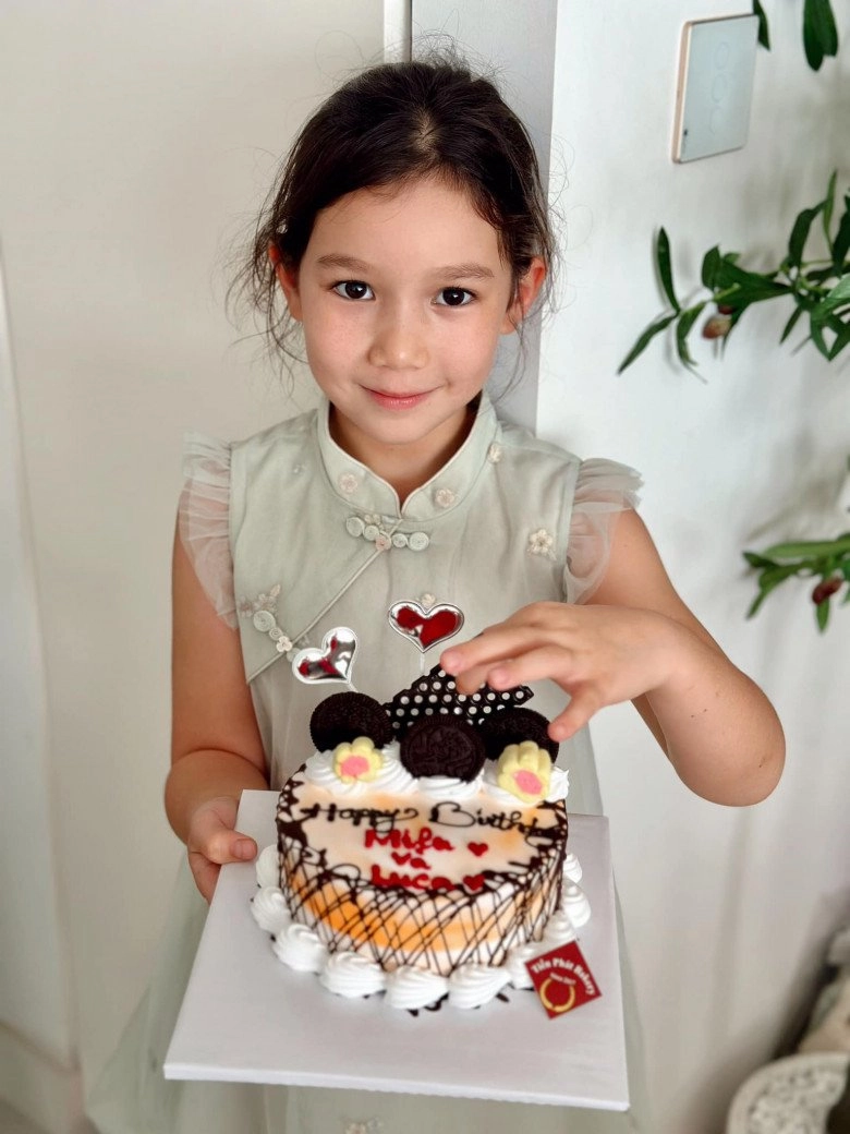 Con gái hà anh tròn 6 tuổi xinh đẹp giống bố tây mỗi năm đều làm sinh nhật chuẩn tiểu thư nhà giàu - 1