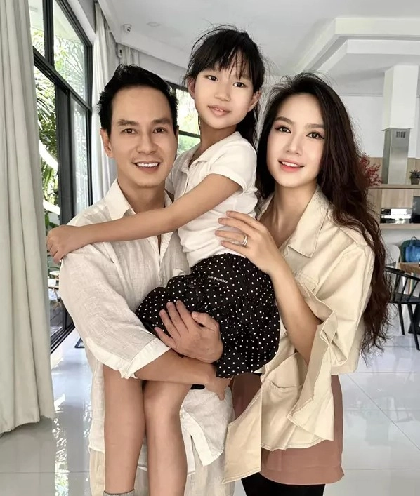 Con gái lý hải minh hà đón sinh nhật 11 tuổi ở trời tây nhan sắc sáng bừng hệt mẹ mỹ nhân - 17