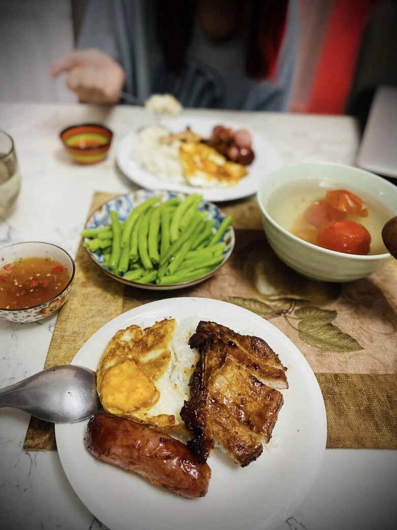 Con gái mc thành trung đi thi về chỉ ao ước được ăn một món dân dã yêu thích này mà chẳng phải sơn hào hải vị - 12