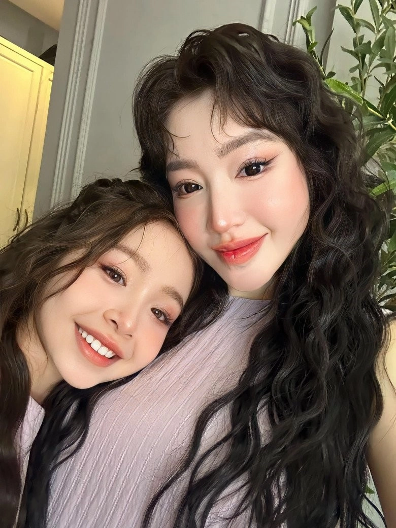 Con gái nhà elly trần hoa hậu tương lai vẻ đẹp ngọt ngào chiều cao vượt trội - 1