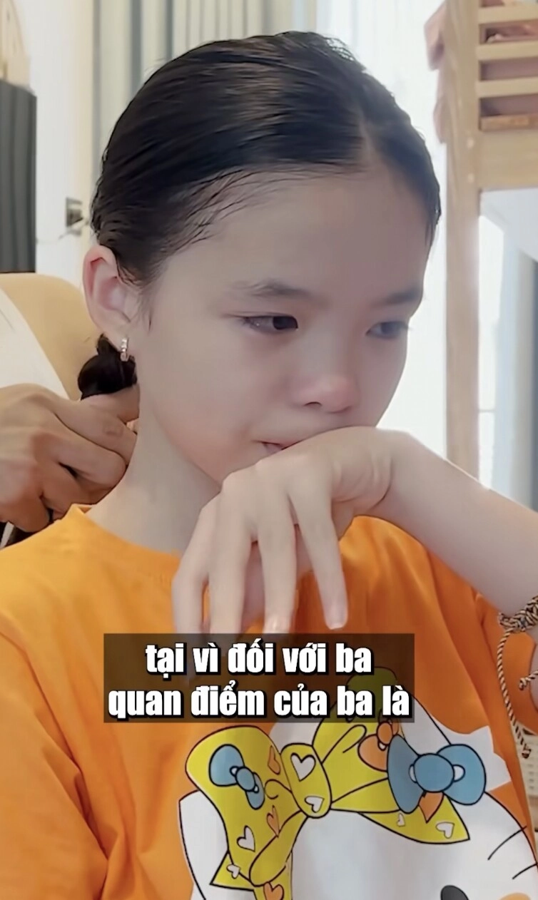 Con gái phương trinh jolie bị chê bai ngoại hình phản ứng của bố dượng lý bình khiến dân tình liên tục bình luận - 2