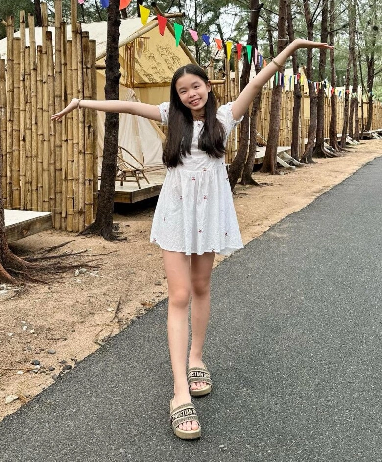 Con gái phương trinh jolie bị chê bai ngoại hình phản ứng của bố dượng lý bình khiến dân tình liên tục bình luận - 5