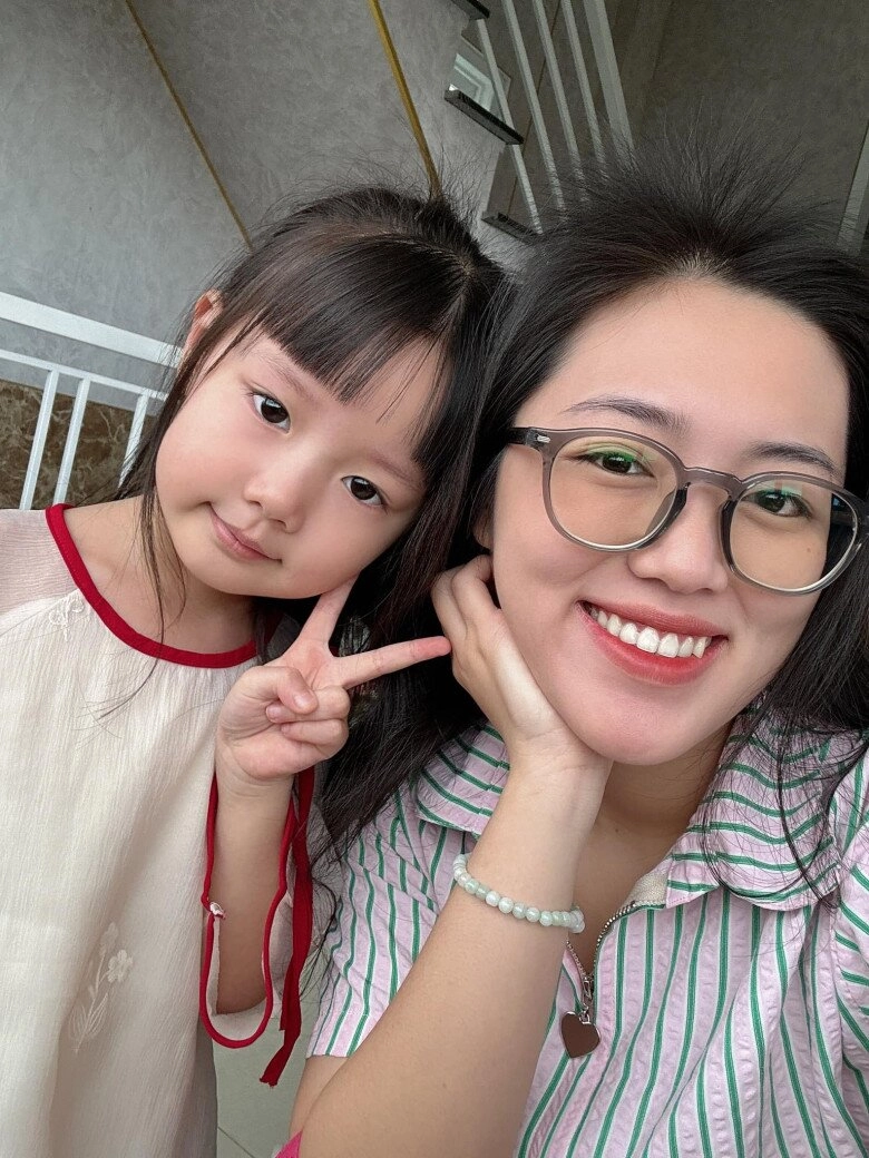 Con gái quách ngọc tuyên ngày bé ngoại hình núc ních giờ lớn trổ mã xinh như hoa hậu nhí - 7