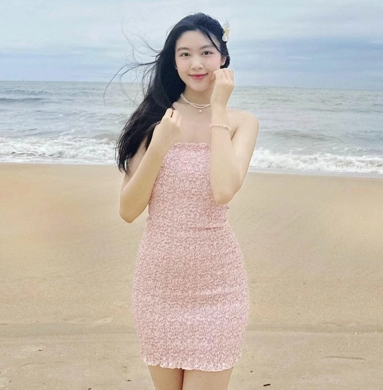Con gái quyền linh dậy thì thành công clip ngày xưa bỗng hot trở lại khiến tất cả nghĩ khác - 1