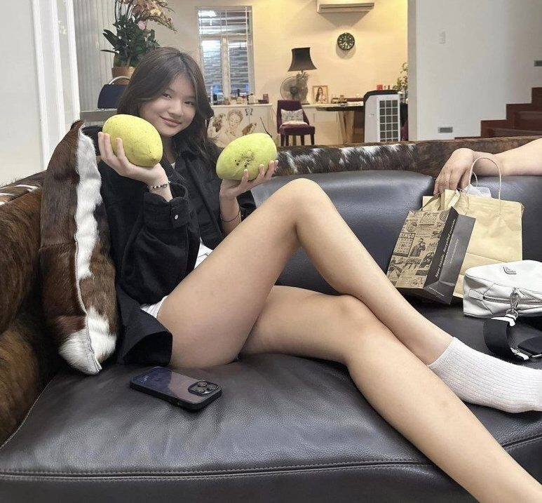 Con gái trương ngọc ánh 16 tuổi nhan sắc hoa hậu nhưng không màng showbiz muốn học ngành toàn cao thủ học đường - 4