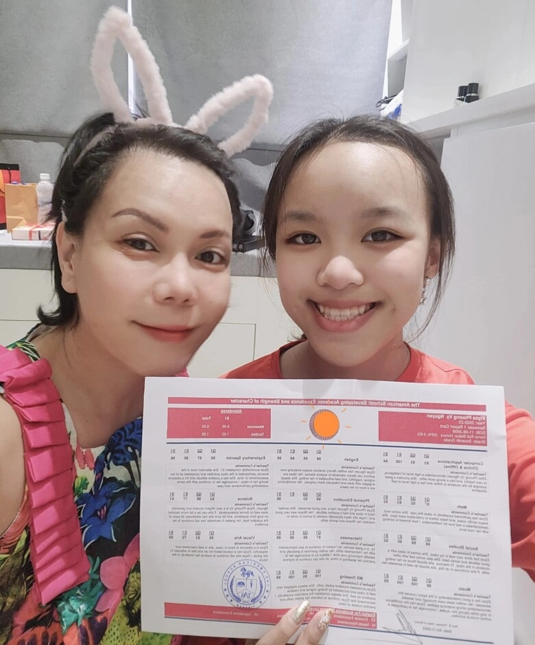 Con gái việt hương xưa học mẫu giáo được mời thẳng lên lớp 2 giờ vào cấp 3 thành tích học tập ai cũng tò mò - 3