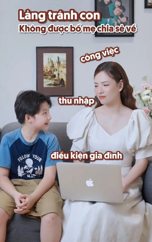 Con hỏi nhà mình giàu phải không mẹ mc đan lê trả lời quá thông minh ai cũng khen ngợi - 2