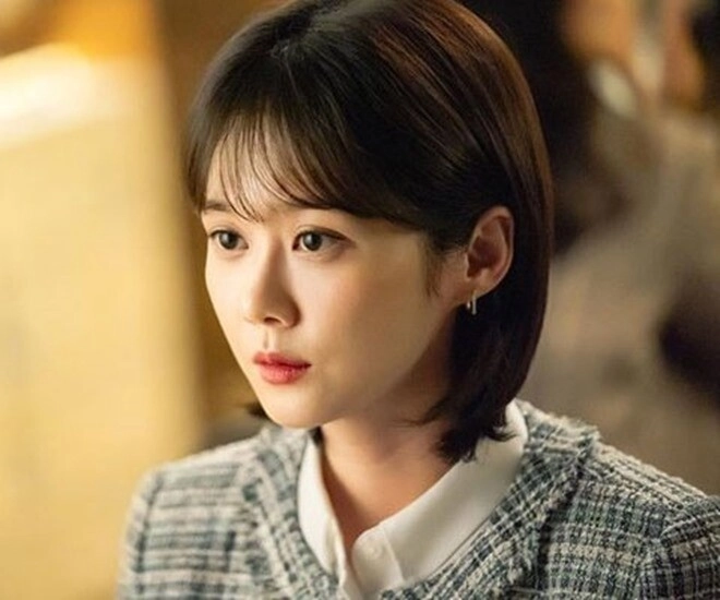 Con khoe được người lạ tặng hộp quà mở nó ra tôi run rẩy cấm con ra khỏi nhà - 1