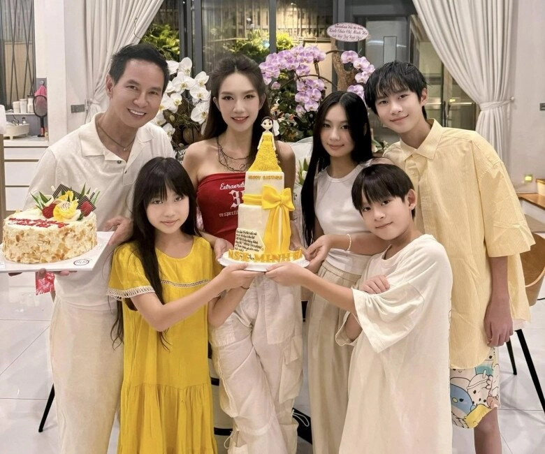 Con trai cả nhà lý hải minh hà dậy thì ngày càng hướng nội ngại chỗ đông người diện mạo già dặn - 7