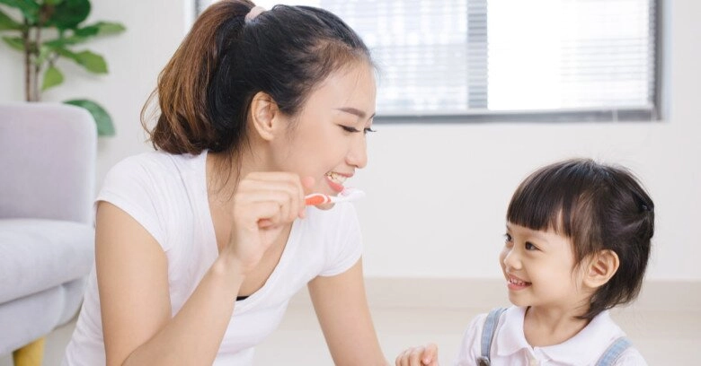 Con trai cả ốc thanh vân gương mặt sáng ngũ quan hài hòa mẹ cho đi can thiệp thẩm mỹ sớm - 6