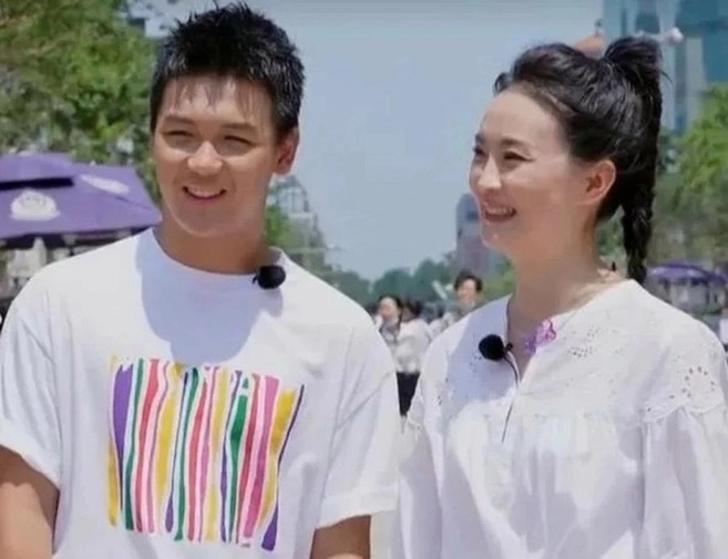 Con trai mỹ nhân hoàn châu cách cách dậy thì cao ráo đẹp trai được tuyển thẳng top trường đại học tốt nhất thế giới - 2