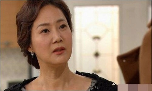 Con vừa chào đời có vết bớt xanh ở mông chồng tức giận muốn đem cho mẹ chồng lý giải sự thật - 3
