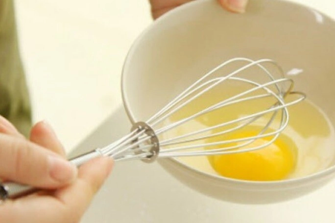 Cứ nghĩ ai cũng làm được trứng bác cà chua dễ dàng nhưng 90 làm sai ở câu số 4 - 2