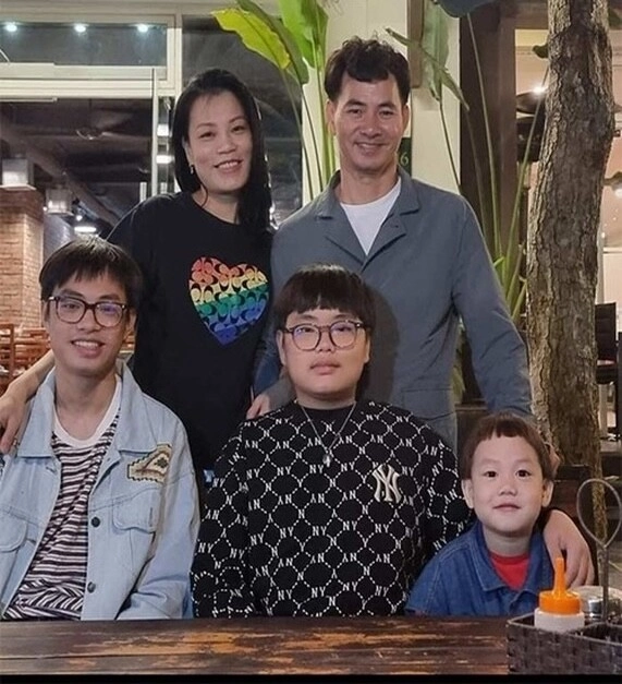 Cục trưởng cục nghệ thuật biểu diễn - nghệ sĩ xuân bắc làm bố 3 con đặt tên các quý rất đặc biệt ai cũng trầm trồ - 2