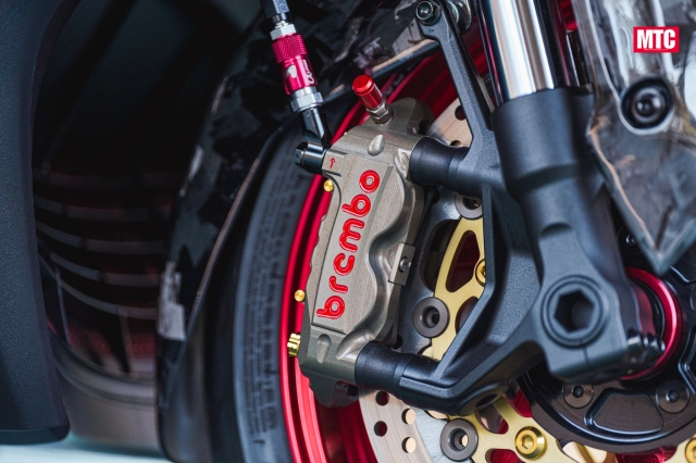Cùng tôi ngắm qua chiếc chiếc yamaha tmax tech max độ cực chất đến từ stamp moto shop - 18