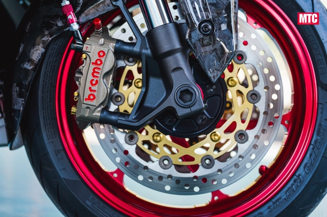 Cùng tôi ngắm qua chiếc chiếc yamaha tmax tech max độ cực chất đến từ stamp moto shop - 25