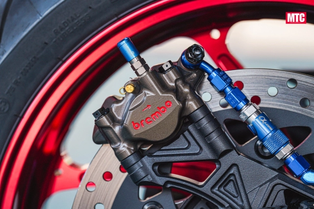 Cùng tôi ngắm qua chiếc chiếc yamaha tmax tech max độ cực chất đến từ stamp moto shop - 26
